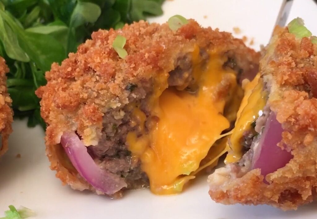 Cheeseburger onion ring