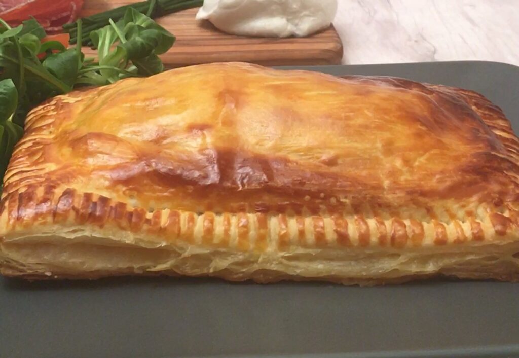 Poulet farci en croûte
