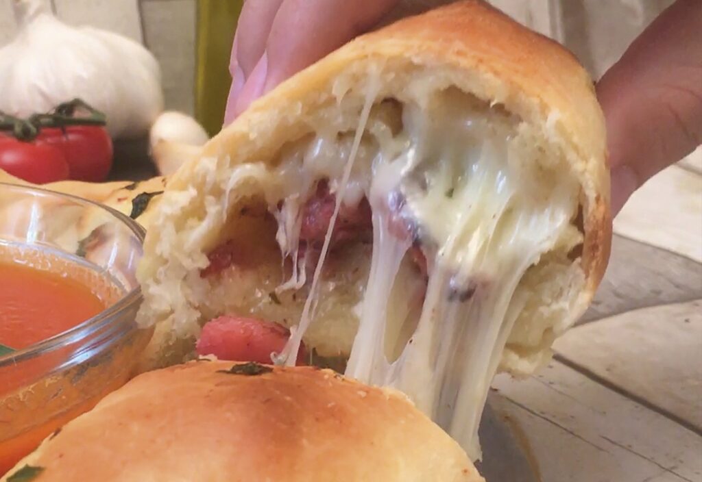 Coroa de pão de linguiça