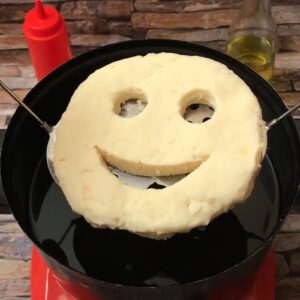 Smiley scamorza