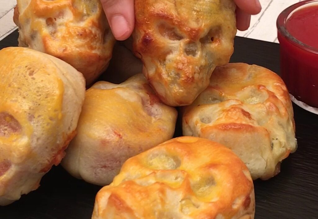 Bolinho faca na caveira