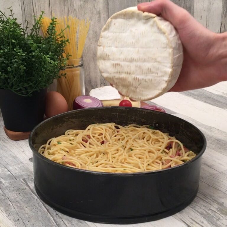 Spaghetti-Käsekuchen Spaghetti-Käsekuchen