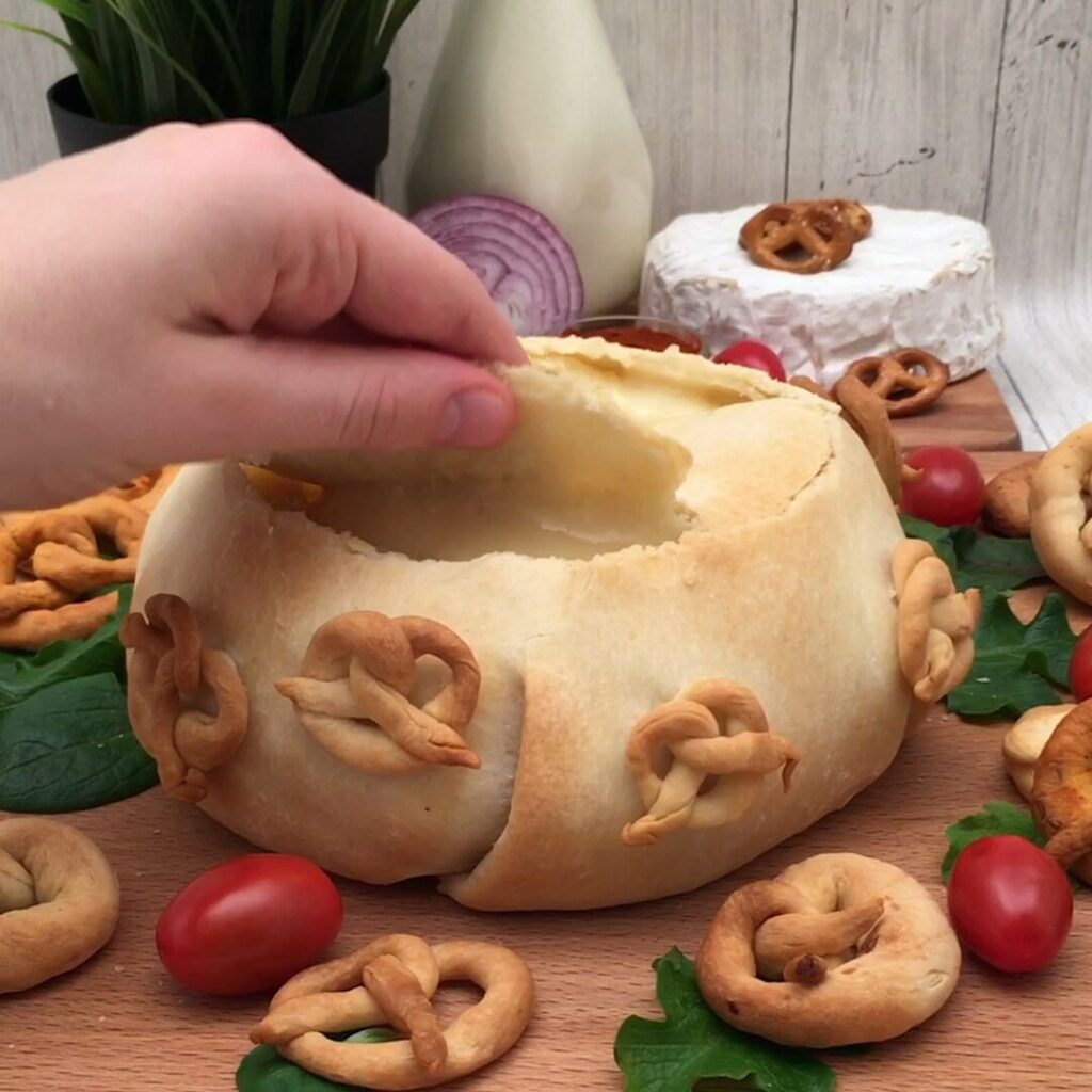 Mini Brezeln mit Camembert Fondue!