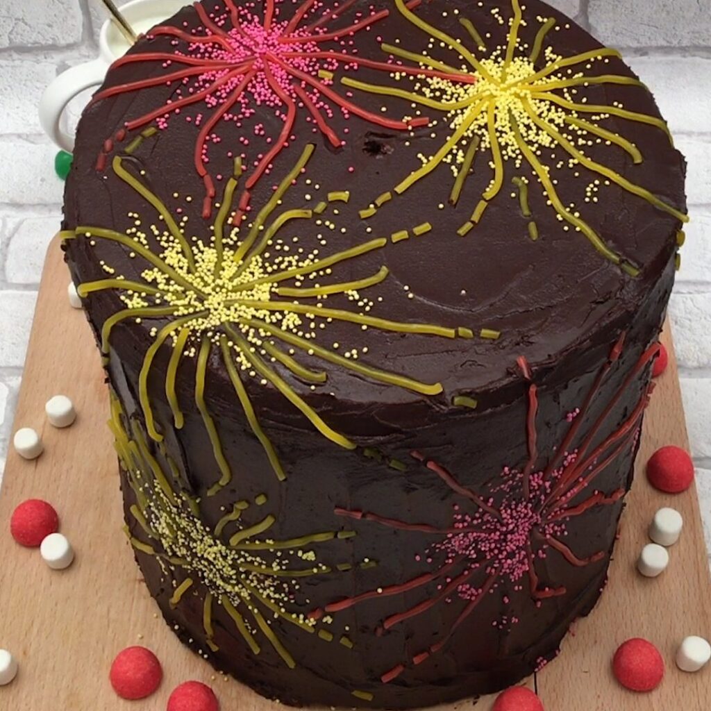 Gâteau ballon surprise en or