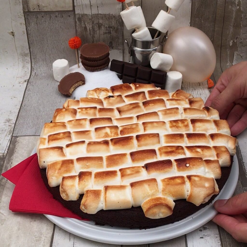 Fluffy Reeses Cake