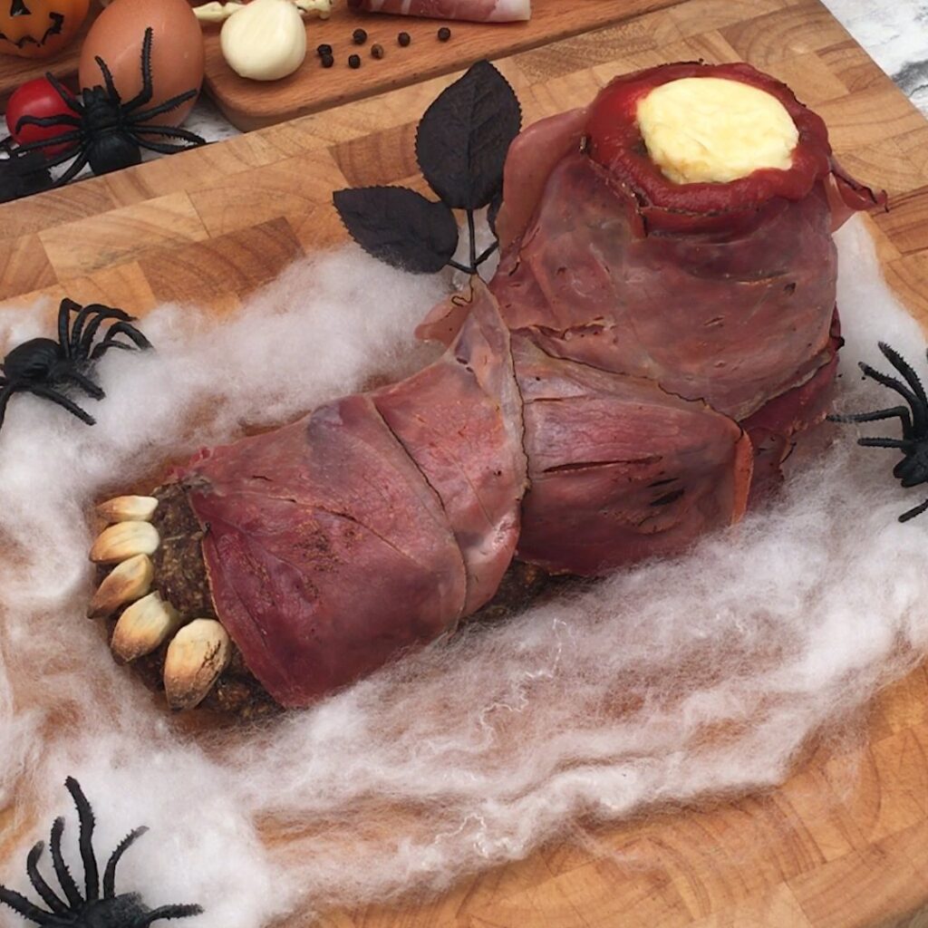 Pie de monstruo