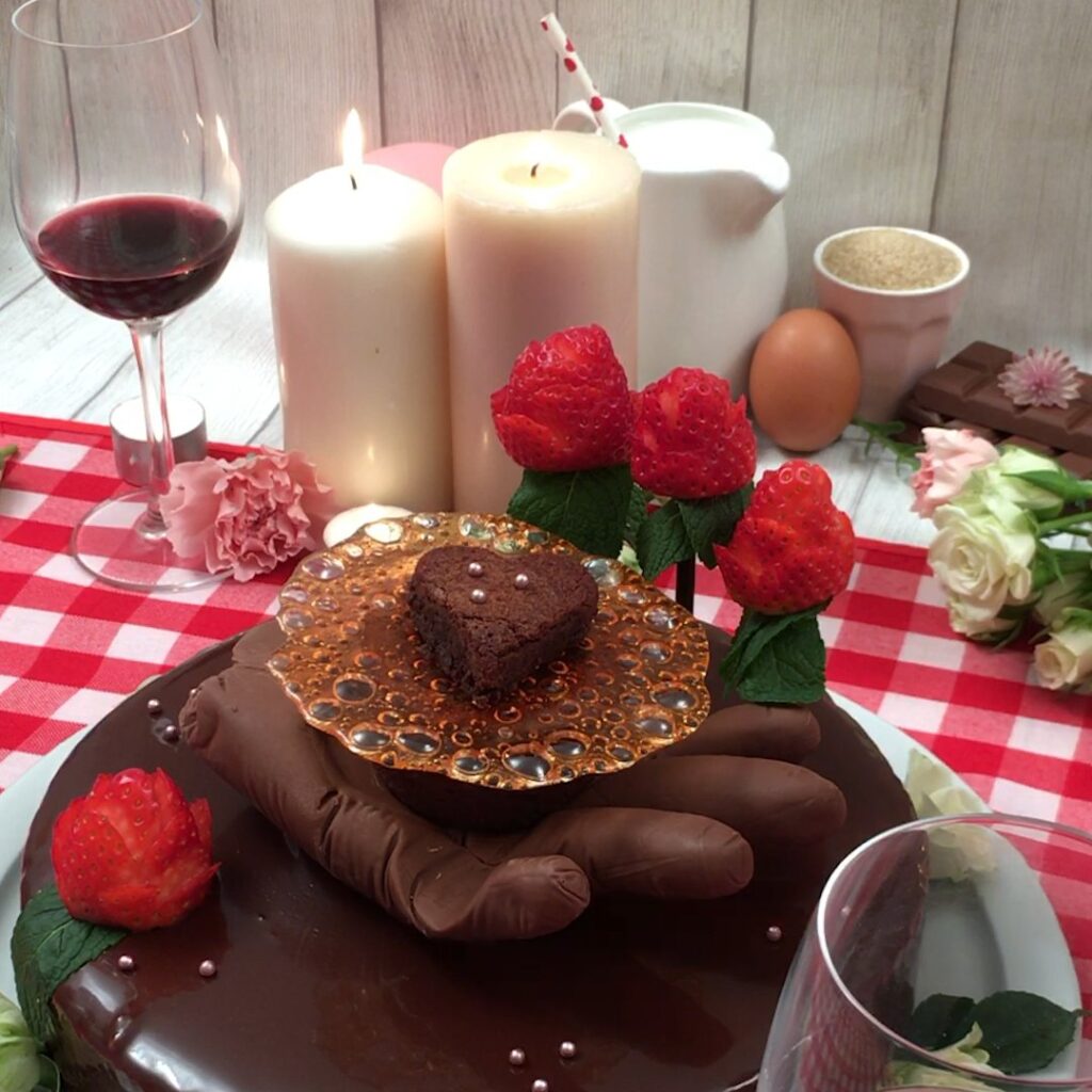 Le gâteau main d&rsquo;amour
