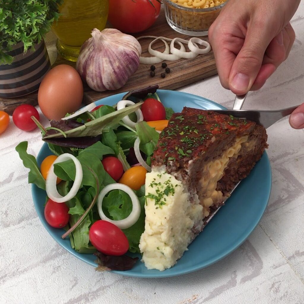 Mac & Cheese Meatloaf Ring