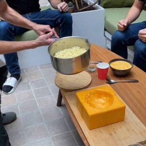 Servicio a la mesa de Mac & Cheese