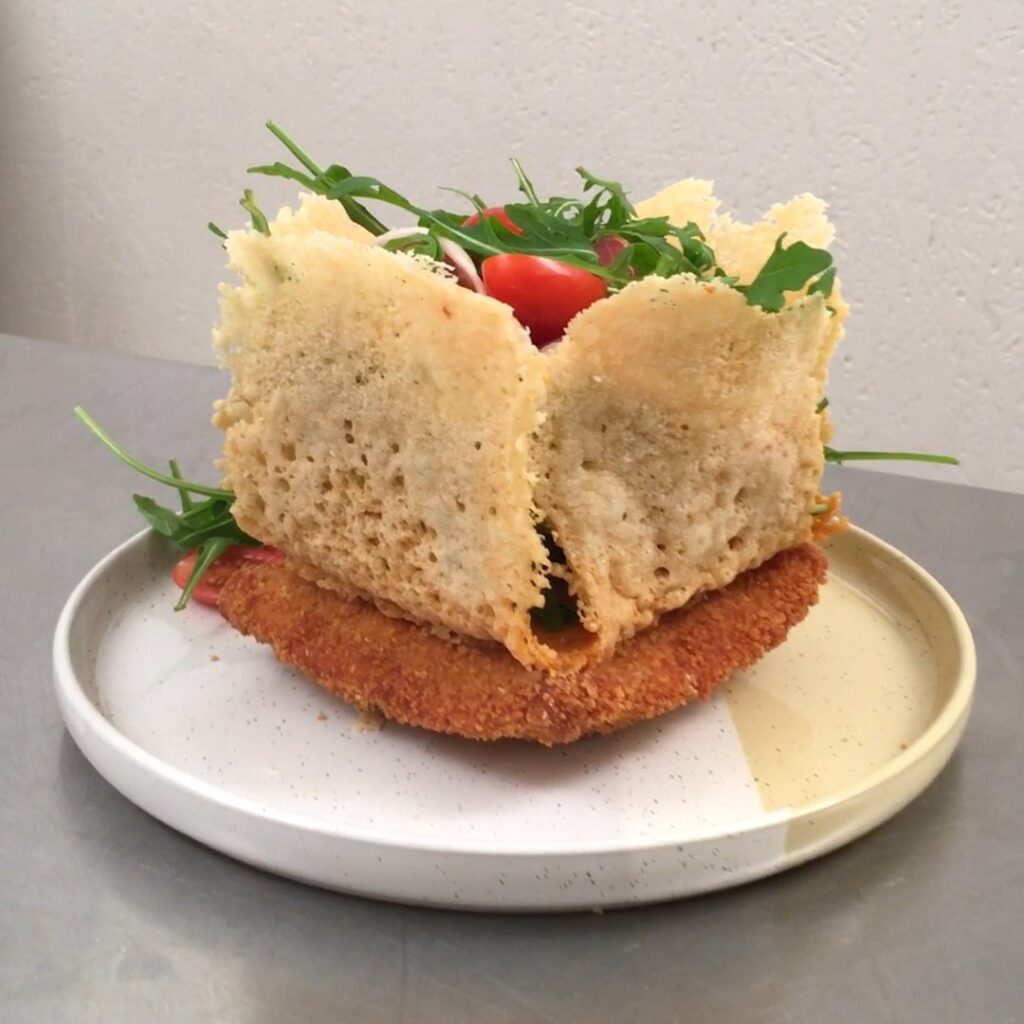 Sándwich elegante de queso parmesano y mozza!