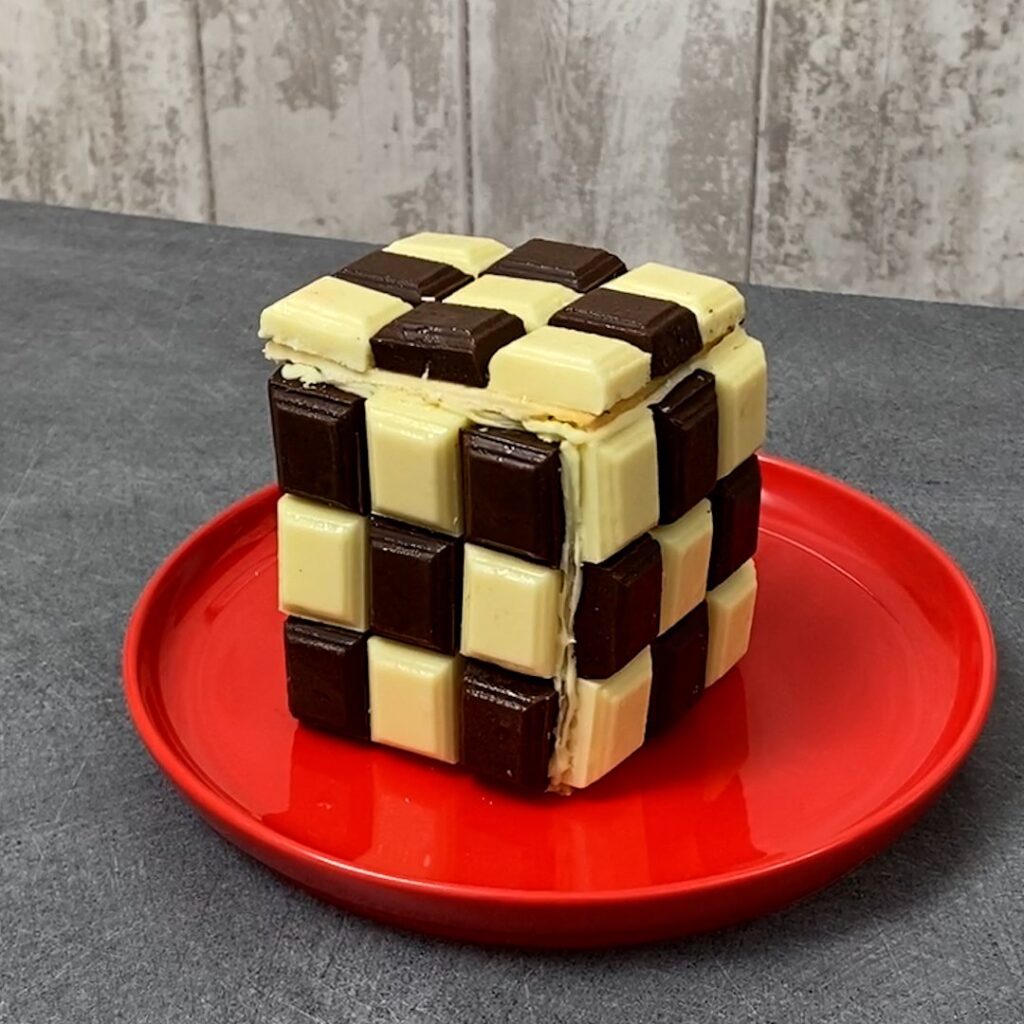 Hypnotizing Cake