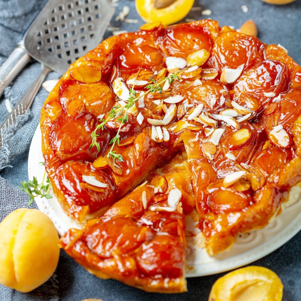 Tarte à l’abricot et au romarin