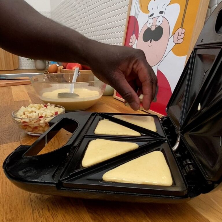 Mini-crepe de maçã com avelãs