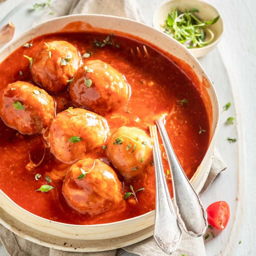 Boulettes de viande à la sauce tomate