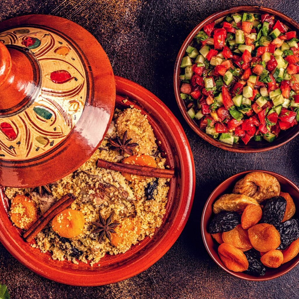 Tajine d&rsquo;agneau aux pruneaux et amandes