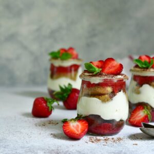 Verrines de tiramisu aux fraises