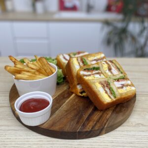 Gewürfeltes Käse-Sandwich