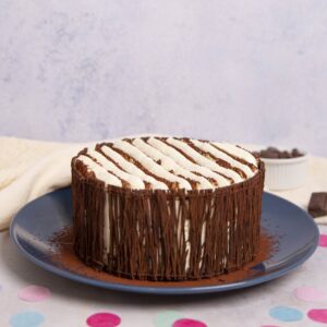 Tiramisu tigré dans son enclos