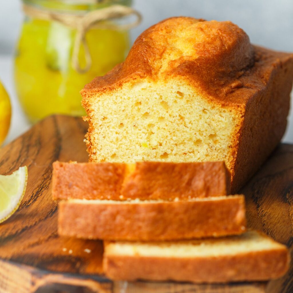 Quatre-quarts moelleux aux pommes