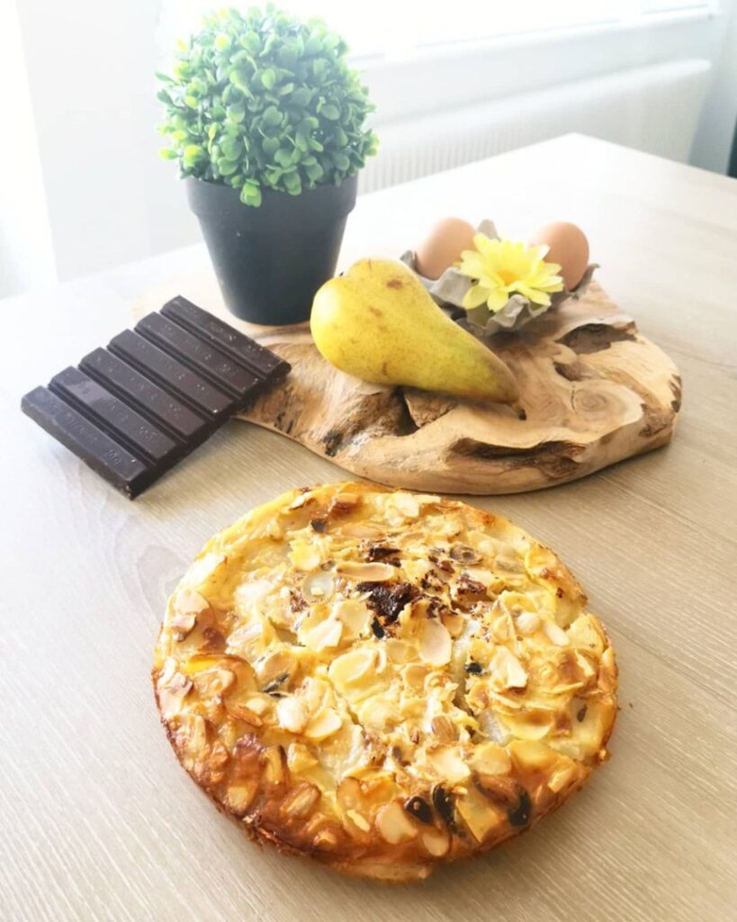 Clafoutis poires chocolat et lait d&rsquo;amandes