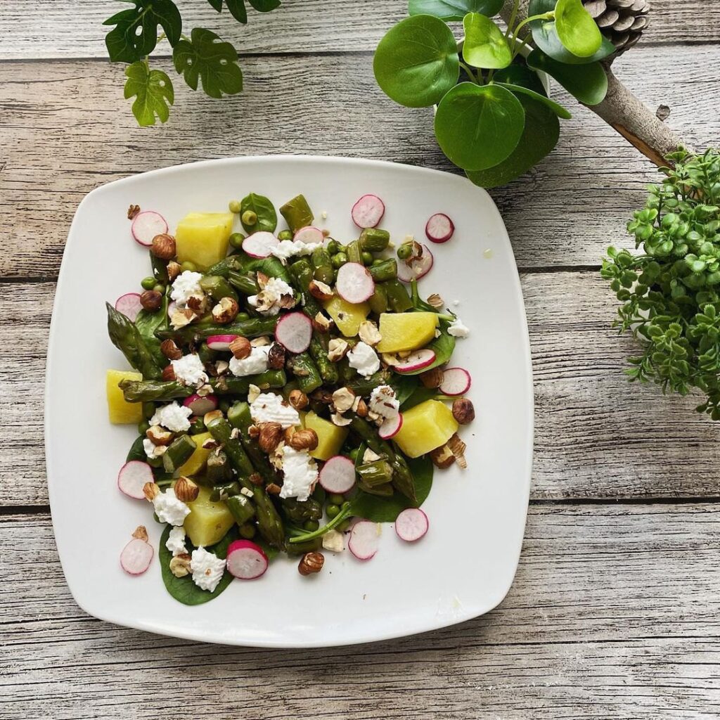 Salade de printemps aux asperges