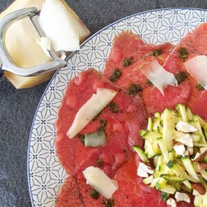 Carpacio – salade de courgettes crues aux amandes – vinaigrette citron