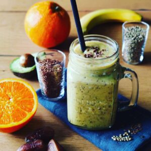 Smoothie protéiné aux graines de lin et de chanvre