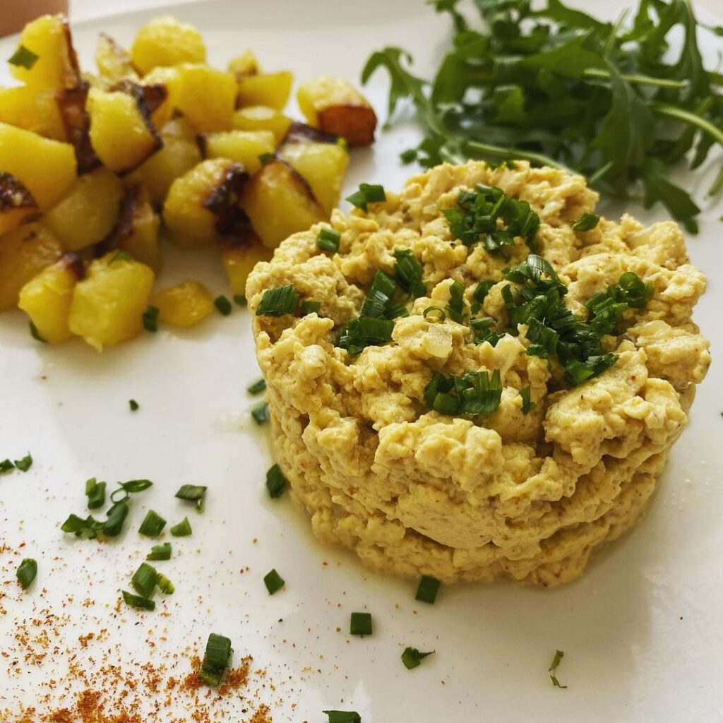 Œufs brouillés au curry