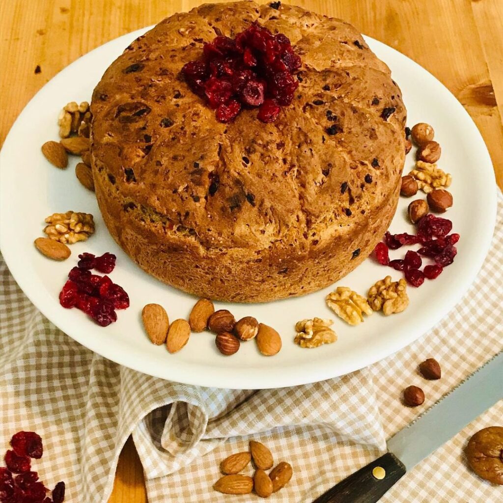 Pain aux fruits secs