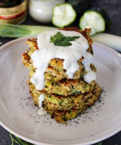 Galettes de courgette/poireau aux flocons d&rsquo;avoine et pavot