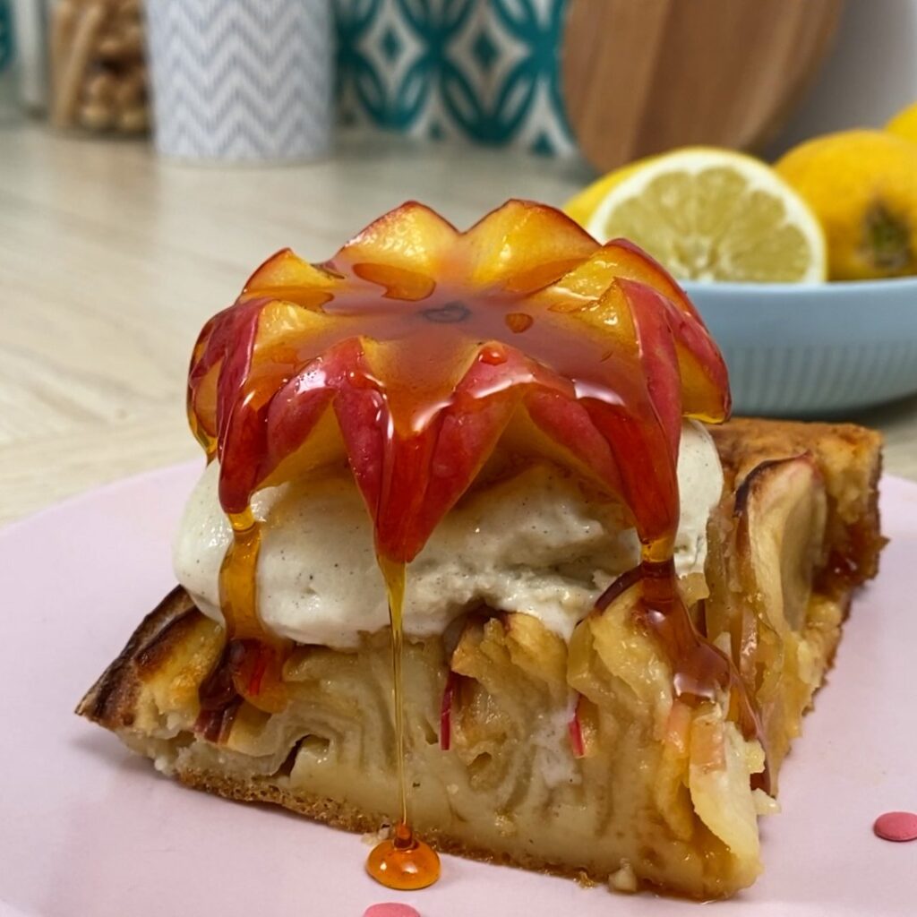 Torta de maçã com sorvete