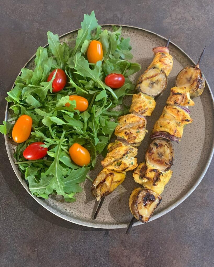 Brochettes de poulet curry-banane
