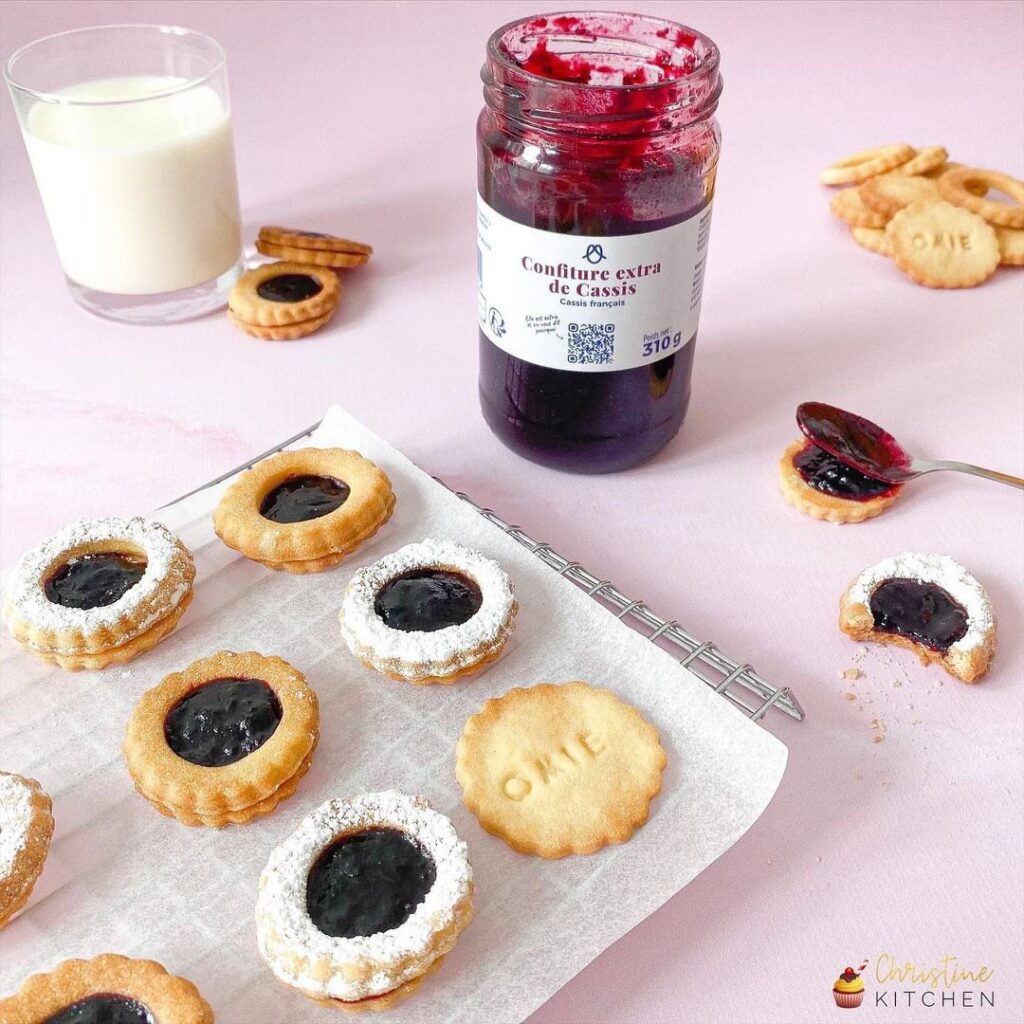 Tartelettes sablés à la confiture de cassis