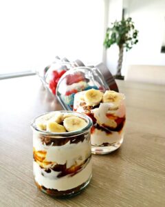 Cheesecake banane et caramel tout frais, sans cuisson
