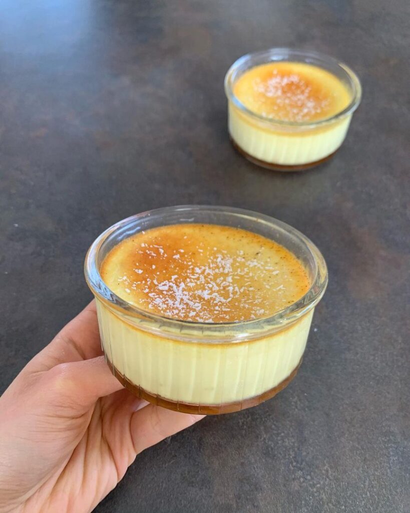 Flan vanille, caramel et noix de coco