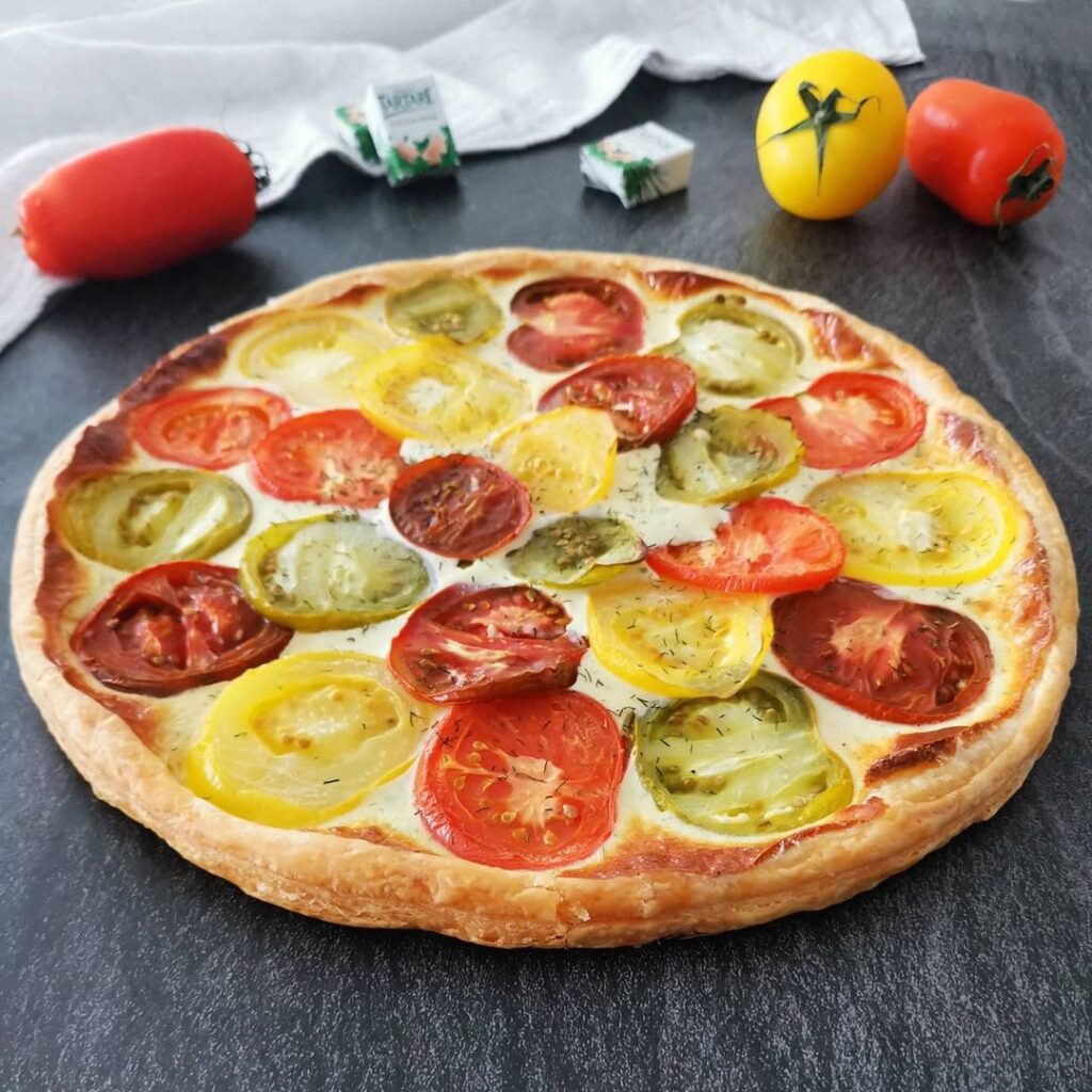 Tarte feuilletée tomates et tartare