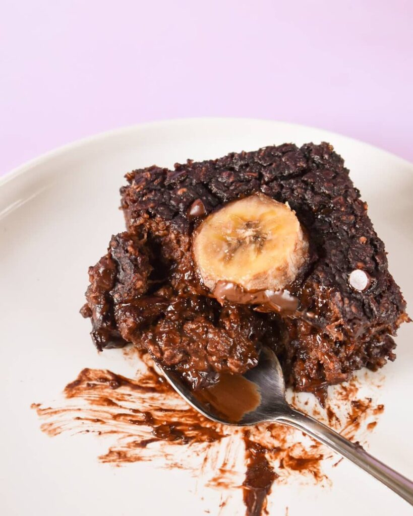 Porridge au four chocolat banane