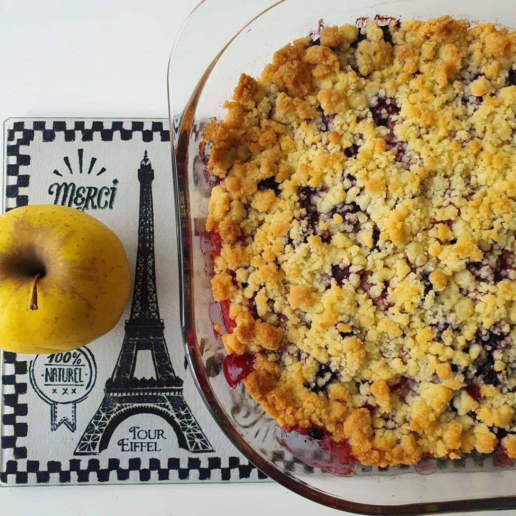 Crumble pommes fruits rouges