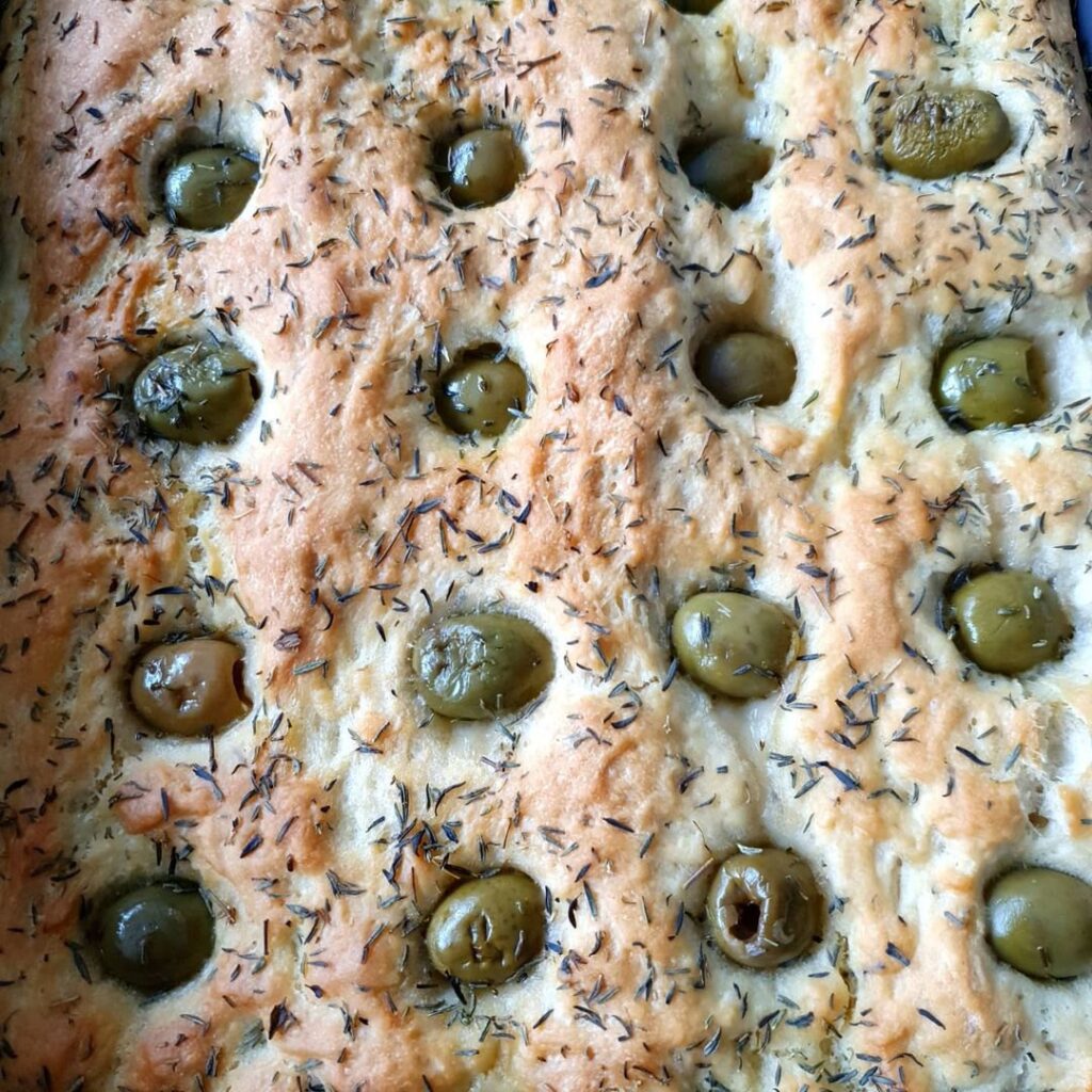 Foccacia thym olives