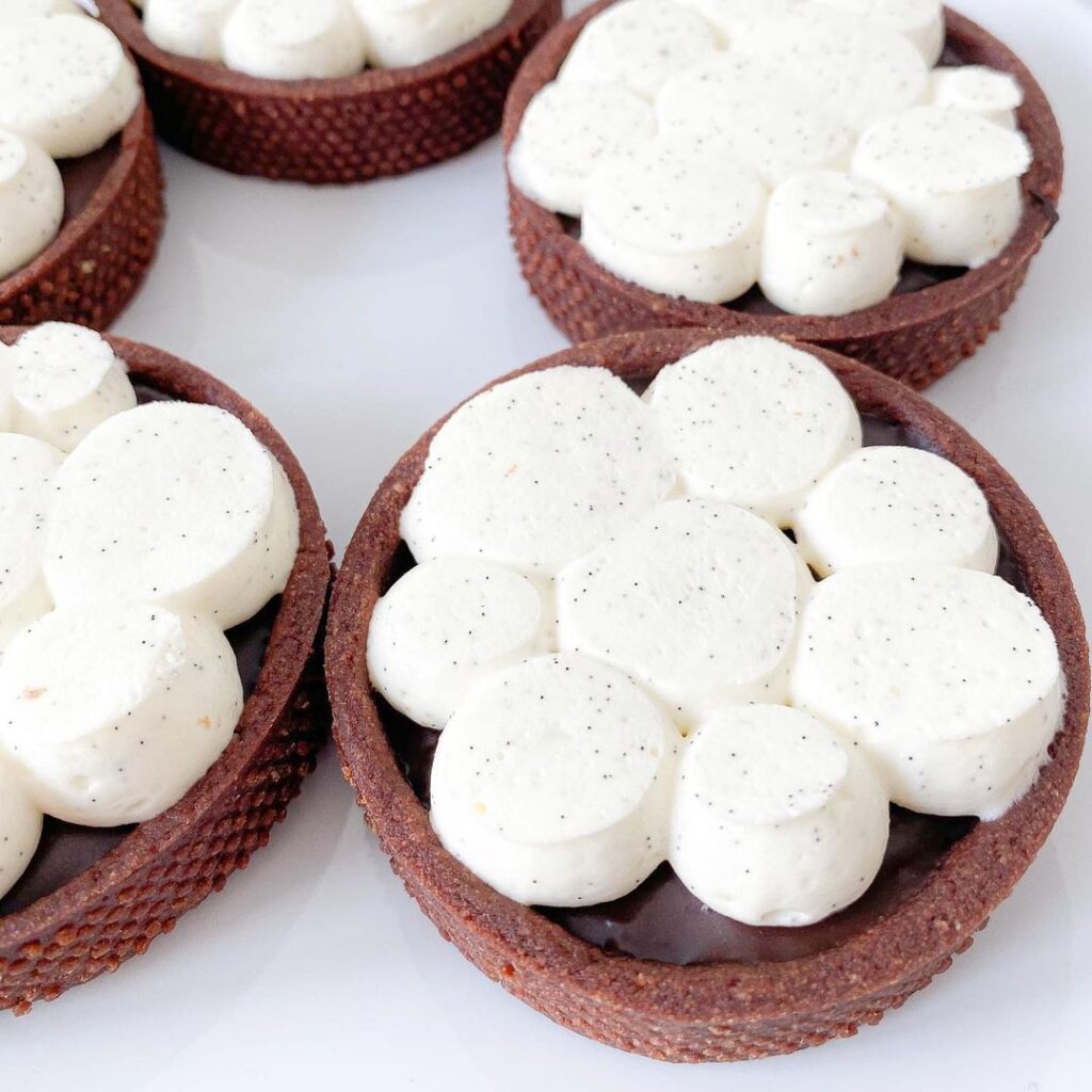 Tartelettes beurre de cacahuètes, chocolat et vanille