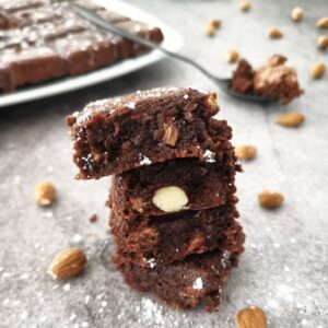 Brownie fondant aux amandes entières et pépites