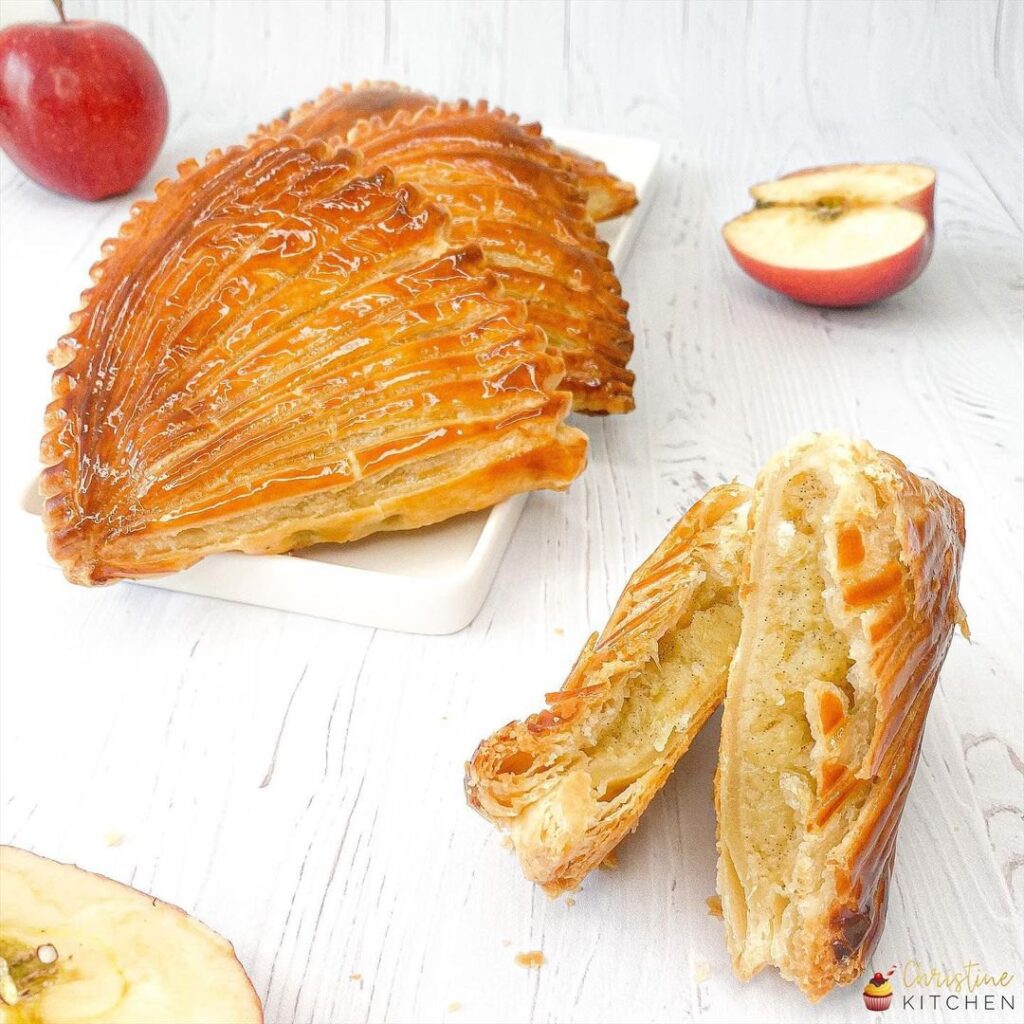 Chaussons aux pommes avec pâte feuilletée maison