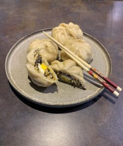 Banh bao poulet œufs et légumes Banh bao poulet œufs et légumes