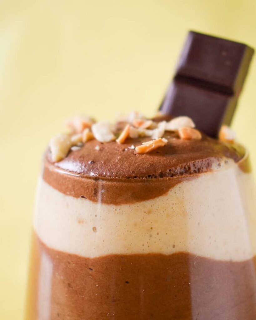 Mousses vegan au beurre de cacahuète