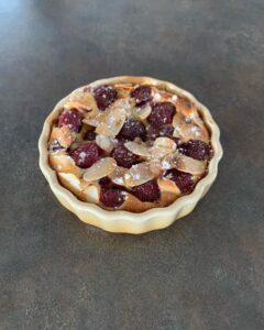 Clafoutis aux cerises et amandes effilées