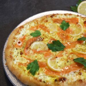 Pizza truite fumée, curry et citron !