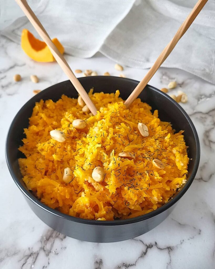 Spaghettis de butternut sauce cacahuètes