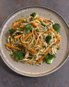 Nouilles sautées aux légumes