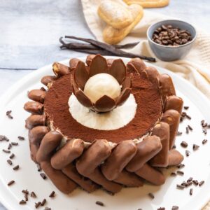 Schokoladenpavé mit Eiscreme Schokoladenpavé mit Eiscreme