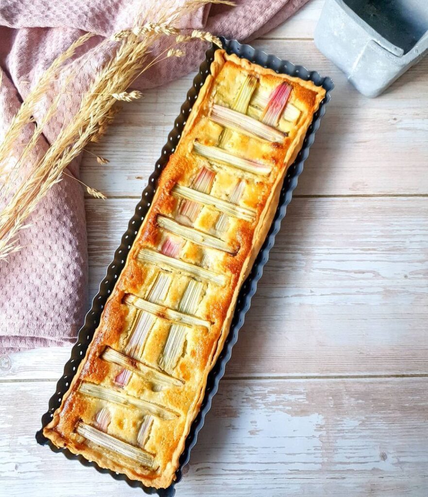 Tarte rhubarbe amande